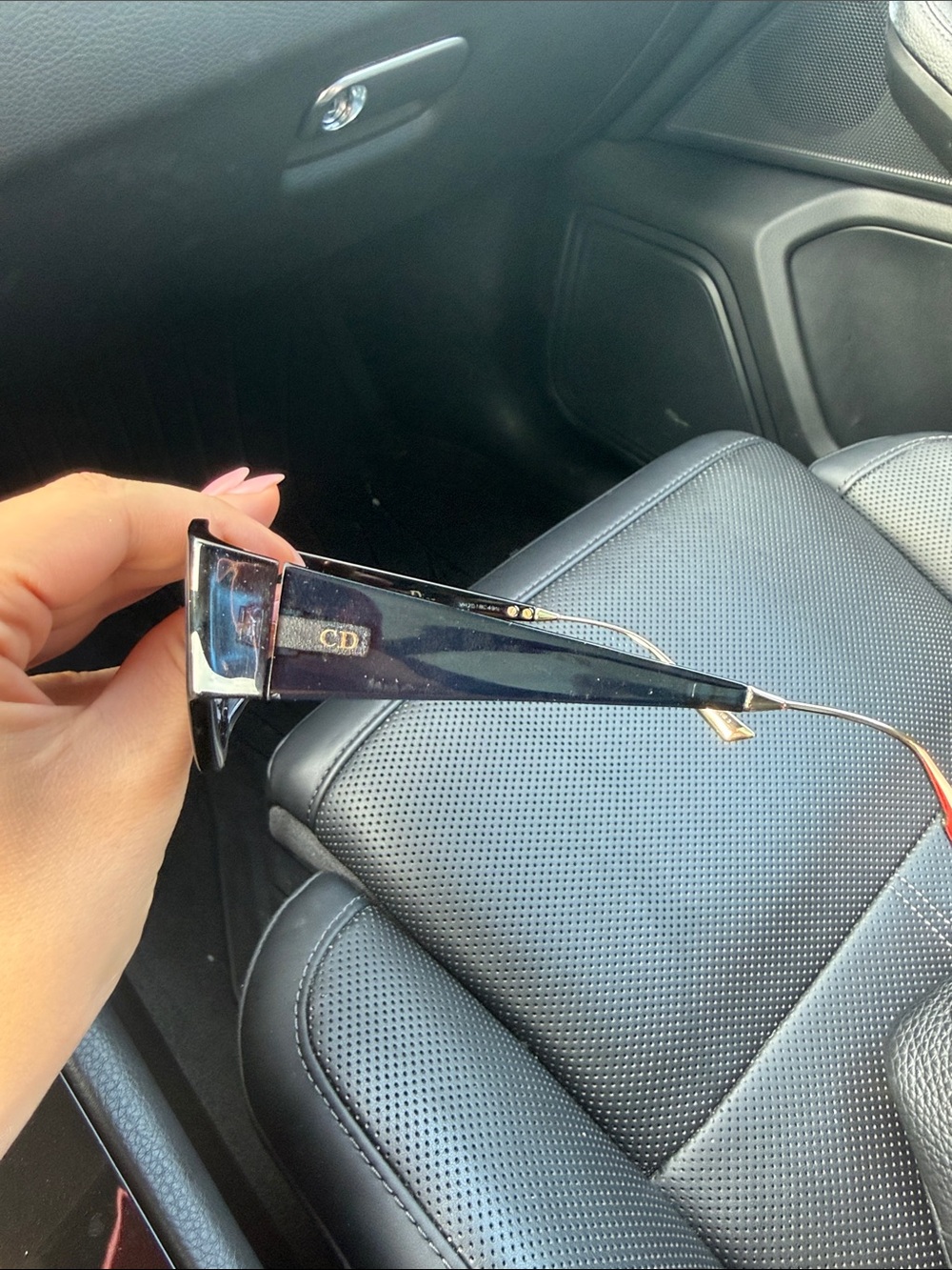 Dior Navy Cat-Eye Women's Sunglasses - Picture 3 of 8